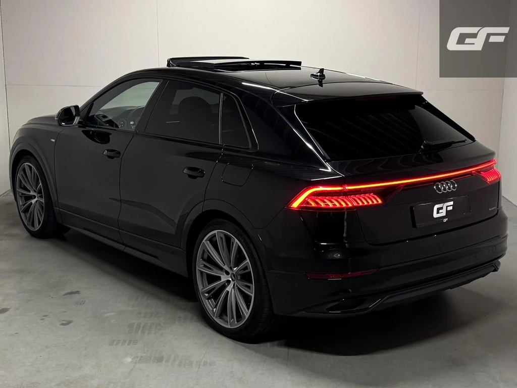 Audi Q8 – foto 7