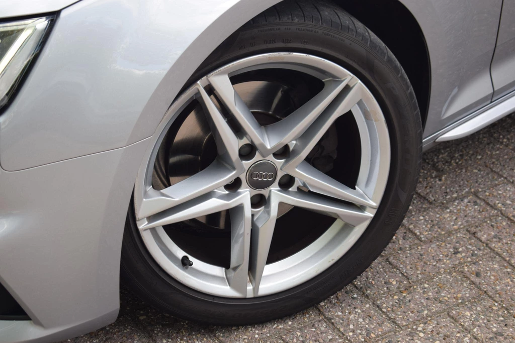 Audi A4 – foto 7