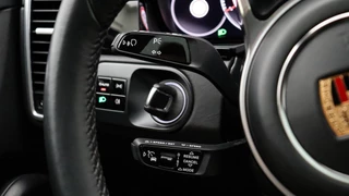 Porsche Cayenne – thumbnail 36