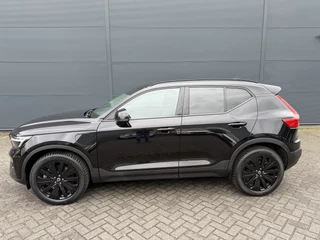 Volvo XC40 – thumbnail 3