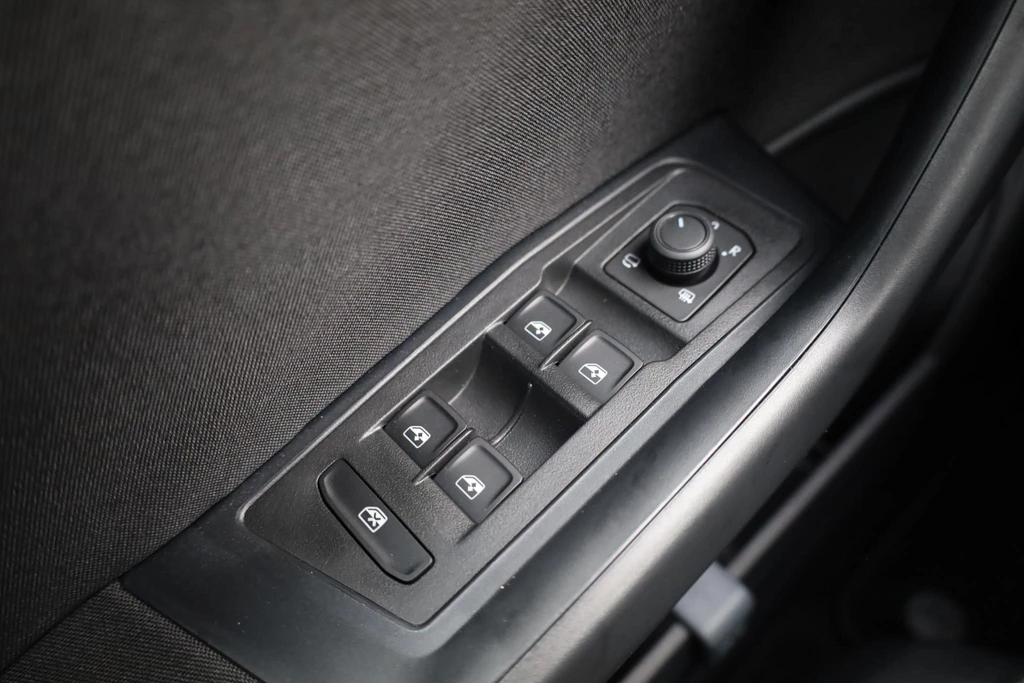 Volkswagen T-Roc – foto 12