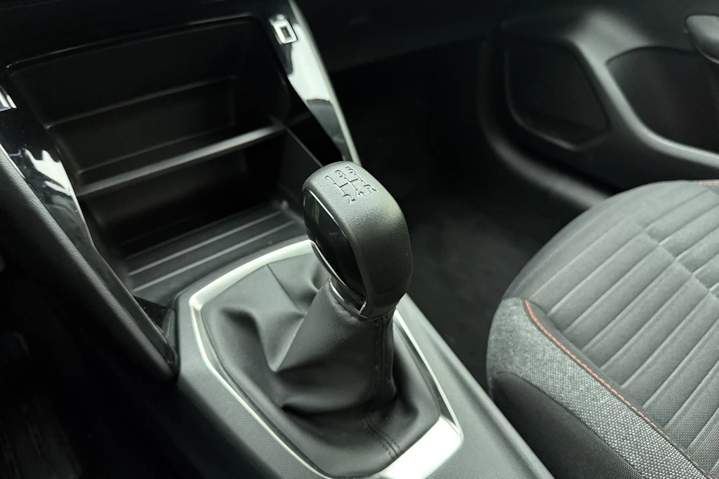 Peugeot 208 – foto 23