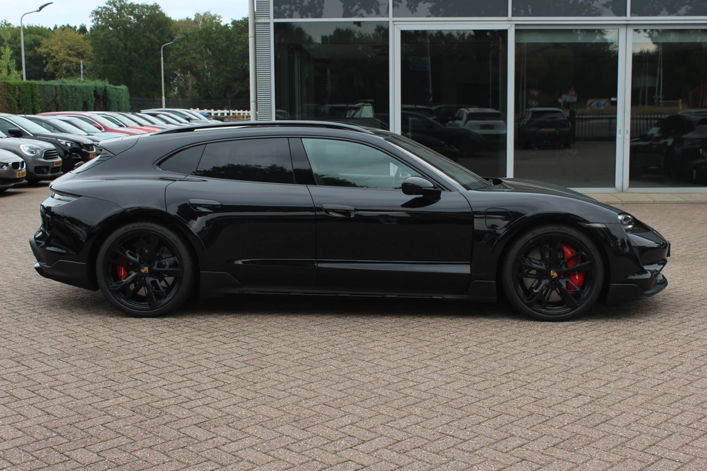 Porsche Taycan – foto 5