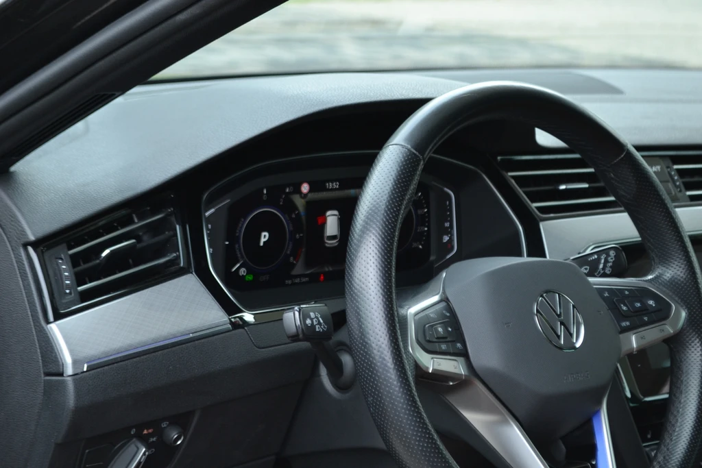Volkswagen Passat – foto 12