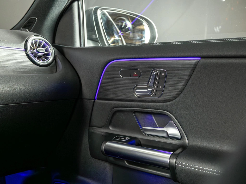 Mercedes-Benz EQA – foto 19