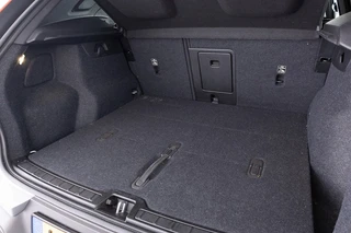 Volvo EX40 – thumbnail 32