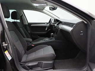 Volkswagen Passat – thumbnail 38