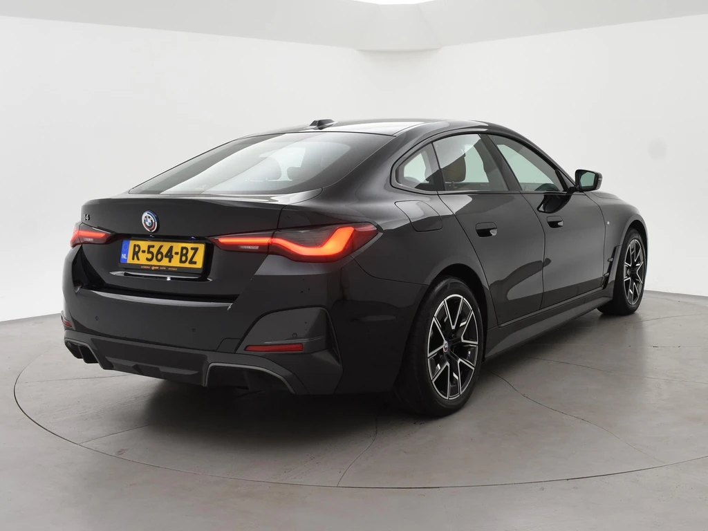 BMW i4 – foto 4