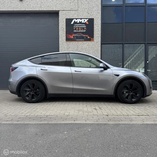 Tesla Model Y – thumbnail 7