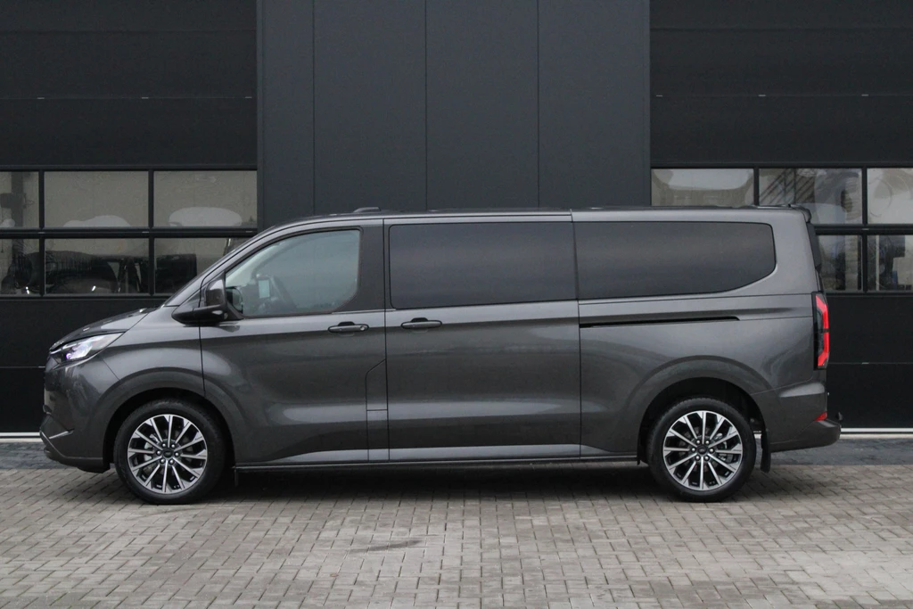 Ford Tourneo Custom – foto 2