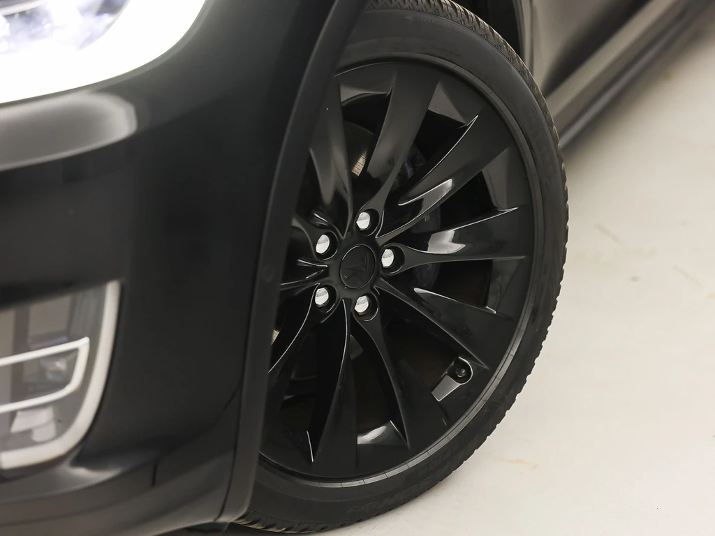 Tesla Model X – foto 31