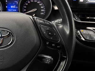 Toyota C-HR – thumbnail 11