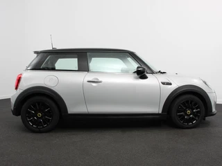 MINI Electric – thumbnail 6