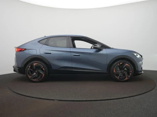 CUPRA Tavascan – thumbnail 8