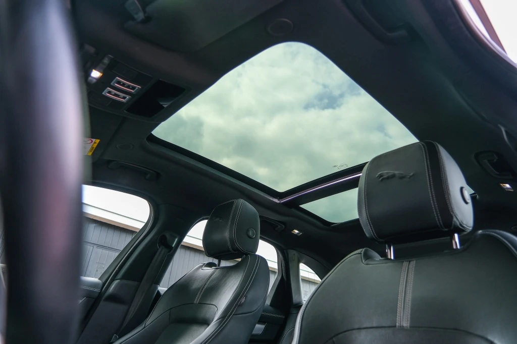 Jaguar F-PACE – foto 43