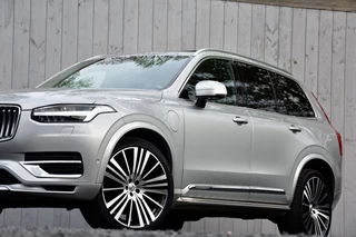 Volvo XC90 – thumbnail 2