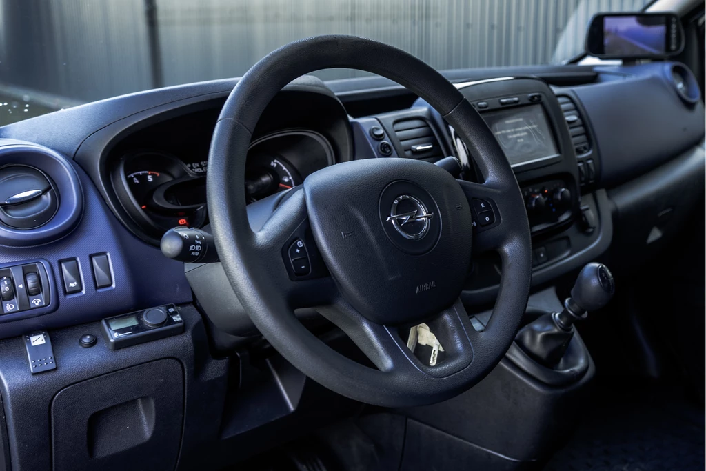 Opel Vivaro – foto 13