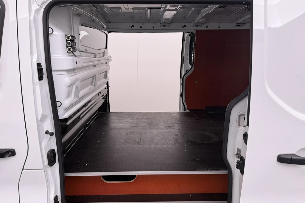 Renault Trafic – foto 11