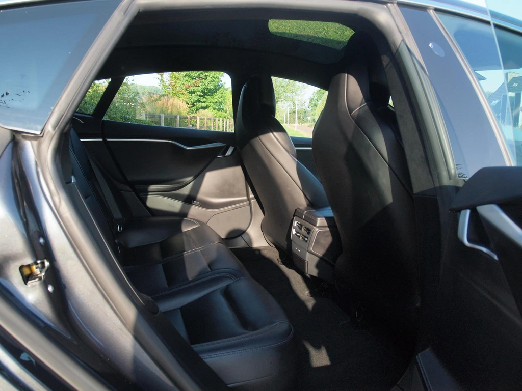 Tesla Model S – foto 23
