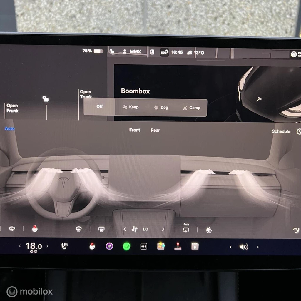Tesla Model Y – foto 15
