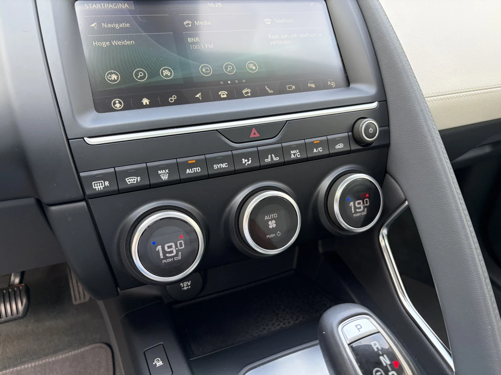 Jaguar E-PACE – foto 21