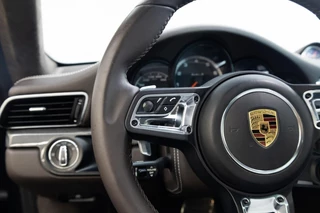 Porsche 911 – thumbnail 16