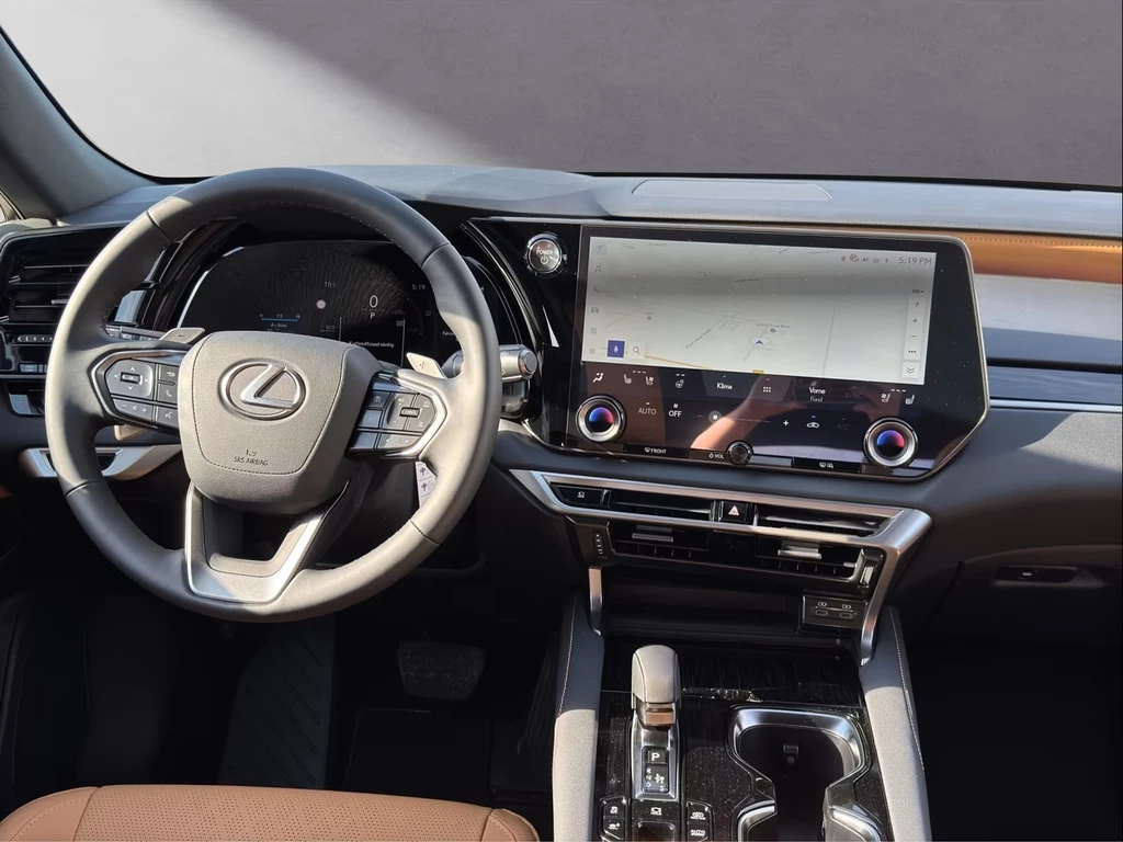 Lexus RX – foto 11