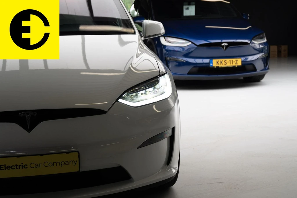 Tesla Model X – foto 14