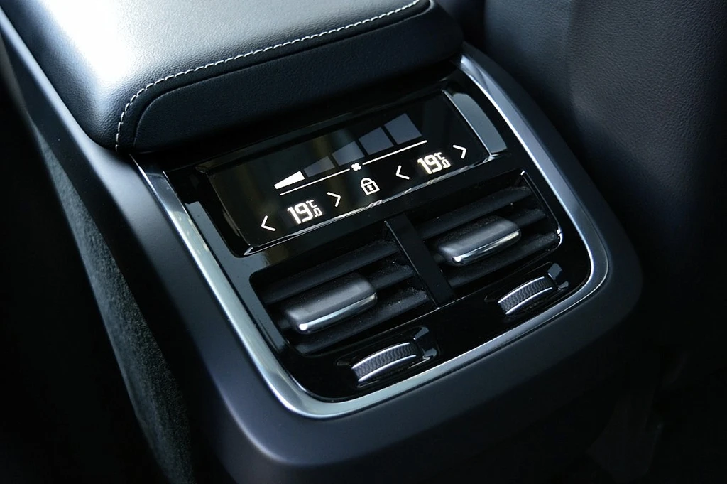 Volvo XC60 – foto 18