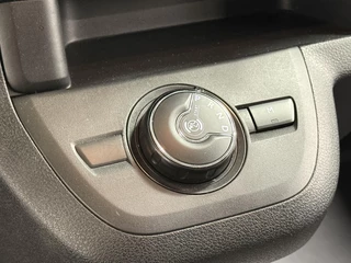 Opel Vivaro – thumbnail 25