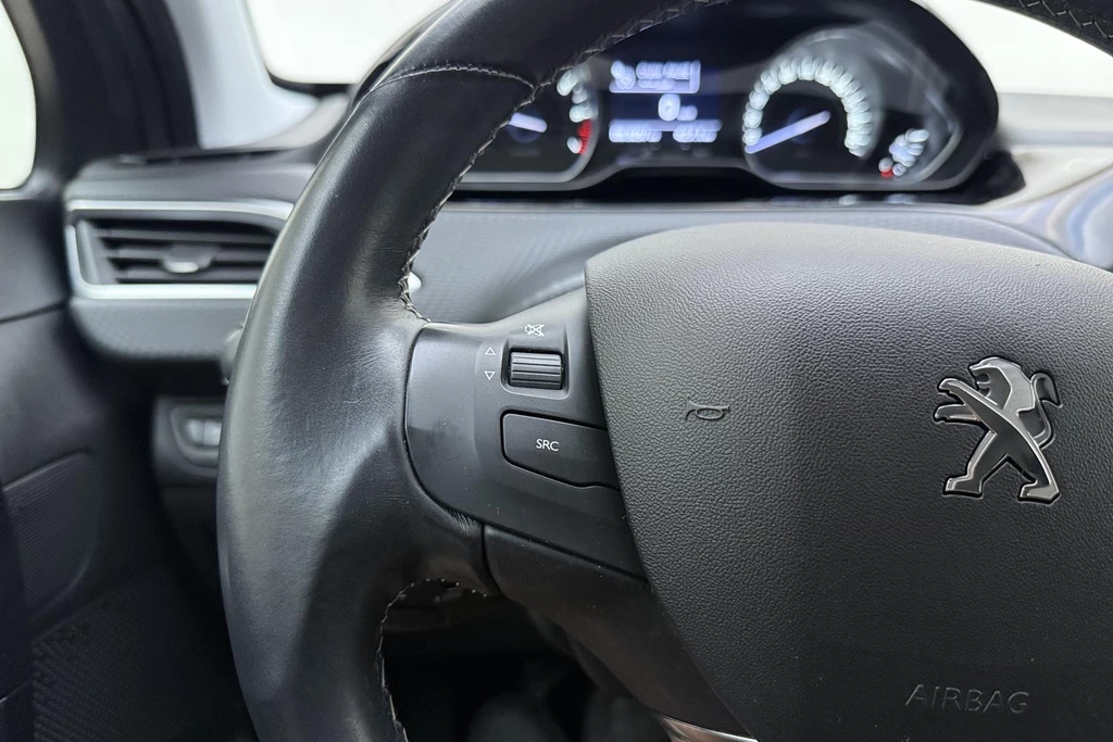 Peugeot 208 – foto 19