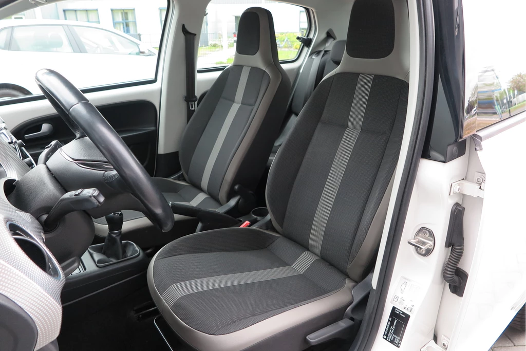 Volkswagen up! – foto 24