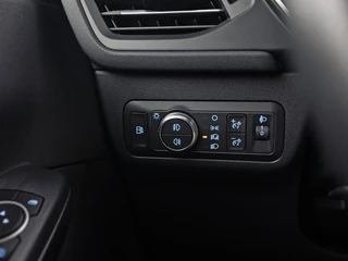 Ford Kuga – thumbnail 24