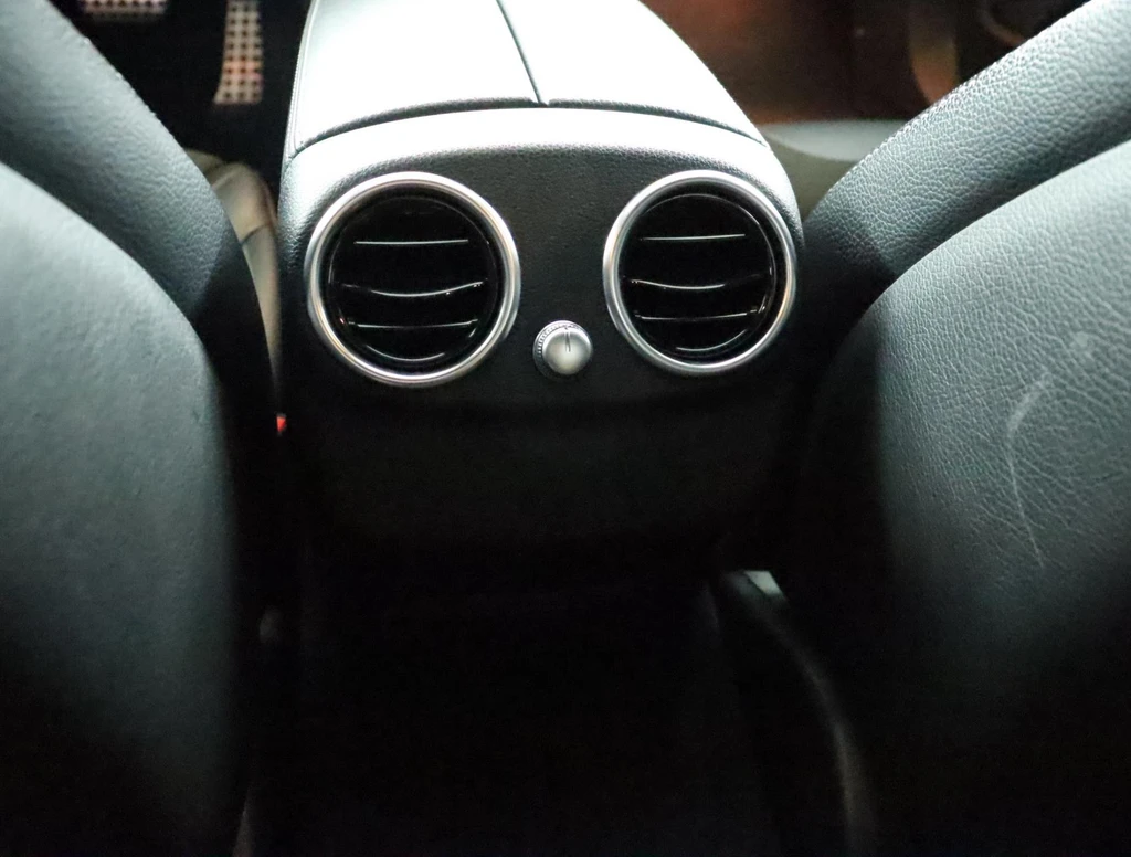 Mercedes-Benz C-Klasse – foto 50