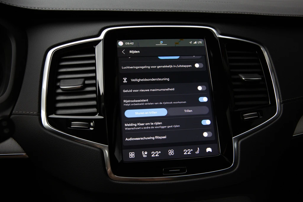 Volvo XC90 – foto 19