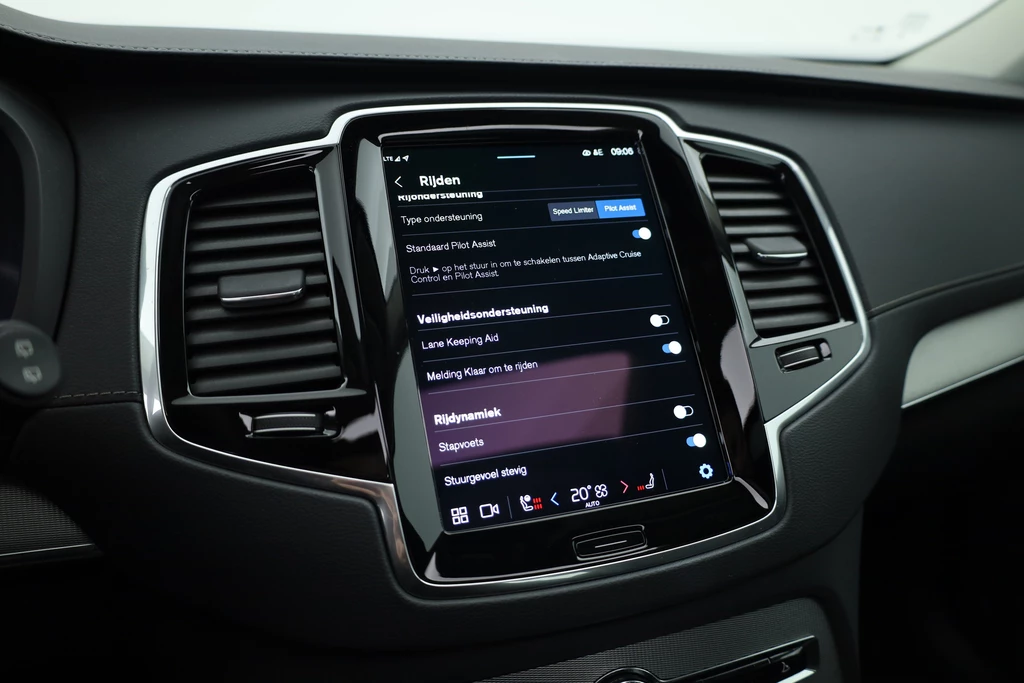 Volvo XC90 – foto 32